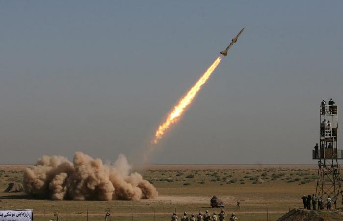 مناورات للحرس الثوري الإيراني بالمناطق الجنوبية للبلاد