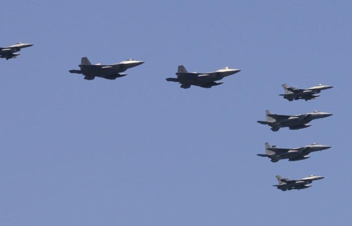 مسؤول أمريكي: نشر مقاتلات إف-22 في إسرائيل وسط تصاعد التوتر مع إيران