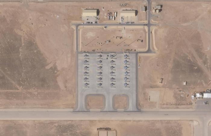 4
      قتلى
      في
      تحطم
      مروحية
      عسكرية
      بوسط
      إيران