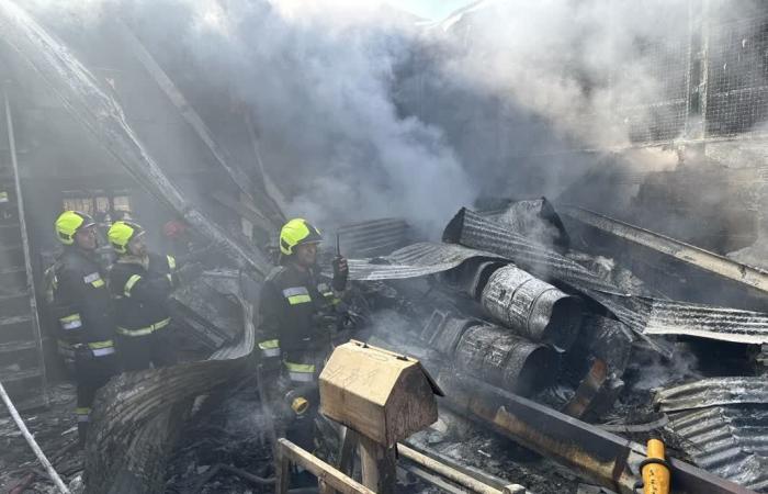 مصرع أربعة أشخاص بينهم الطيار ومساعده في تحطم مروحية بمحافظة أصفهان وسط إيران