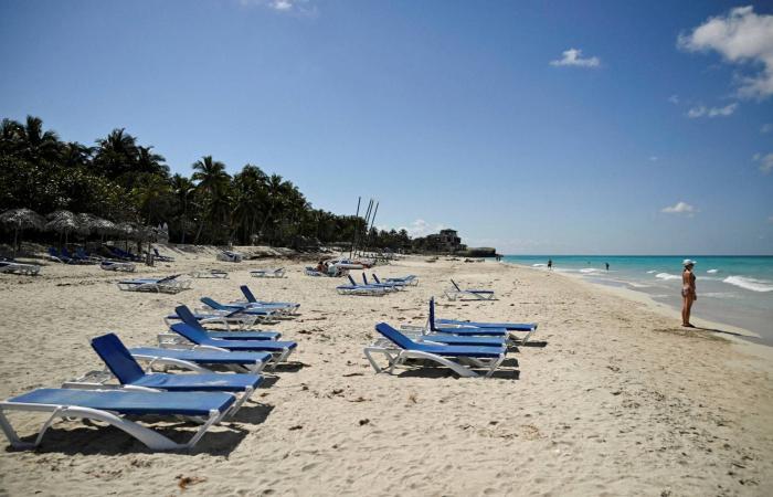 كوبا…
      وقائع
      انهيار
      معلن