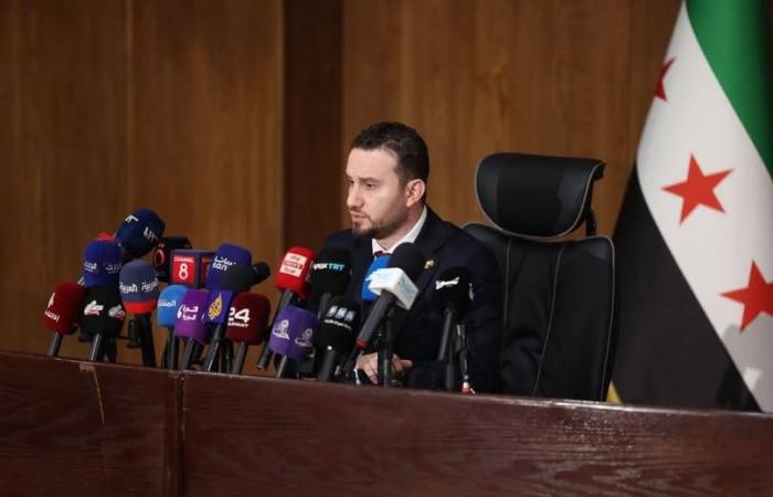 الداخلية
      السورية:
      الواقع
      داخل
      مخيم
      الهول
      صادم
      ويشبه
      معسكر
      اعتقال
      قسري