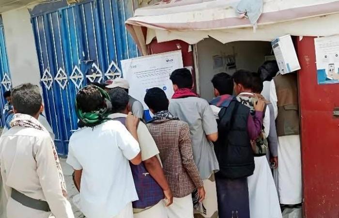 حكومة
      الزنداني
      تبدأ
      إعادة
      ترتيب
      مشهد
      القيادة
      الأمنية