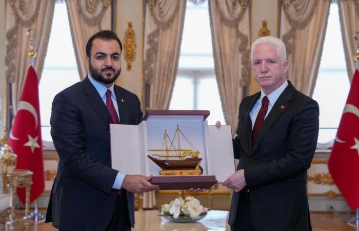 والي إسطنبول يجتمع مع القنصل العام لدولة قطر 
