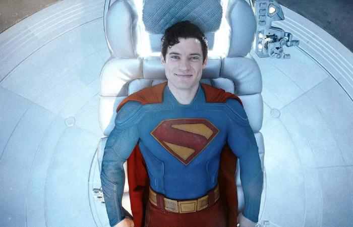 أسباب
      «باراماونت»
      الفعلية
      لاحتواء
      «وورنر»