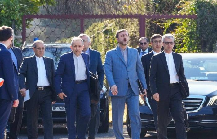 محادثات جادة بين إيران وأميركا