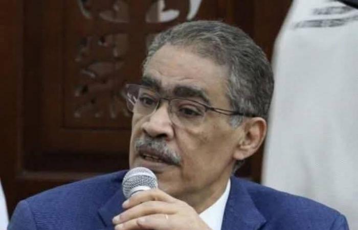 مصر
      تعيد
      ترتيب
      هيئاتها
      الإعلامية...
      ماذا
      عن
      المضمون؟