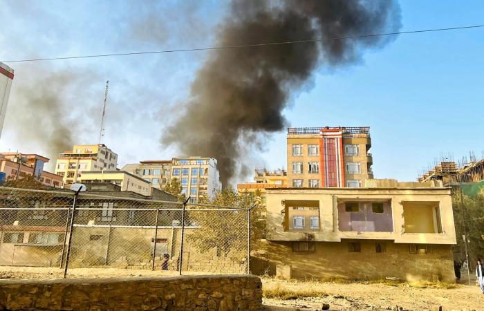 أفغانستان وباكستان.. ضربات متبادلة تشعل الأزمة بين البلدين