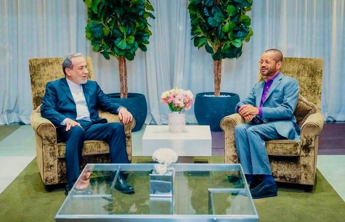 تعاون
      دفاعي
      متنامٍ…
      إسرائيل
      تُسلّم
      ألمانيا
      غواصة
      تجسس
      غير
      مأهولة