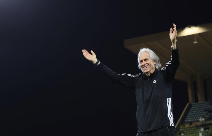 بن
      زكري:
      نحن
      في
      رمضان...
      لا
      خلاف
      بين
      «حمد
      الله
      وكاراسكو»