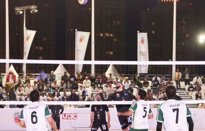 مواجهات قوية في الدور ربع نهائي لبطولة اللؤلؤة للكرة الطائرة الشاطئية غدا