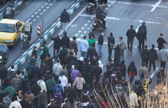 الصين
      تدعو
      مواطنيها
      لتجنّب
      السفر
      إلى
      إيران