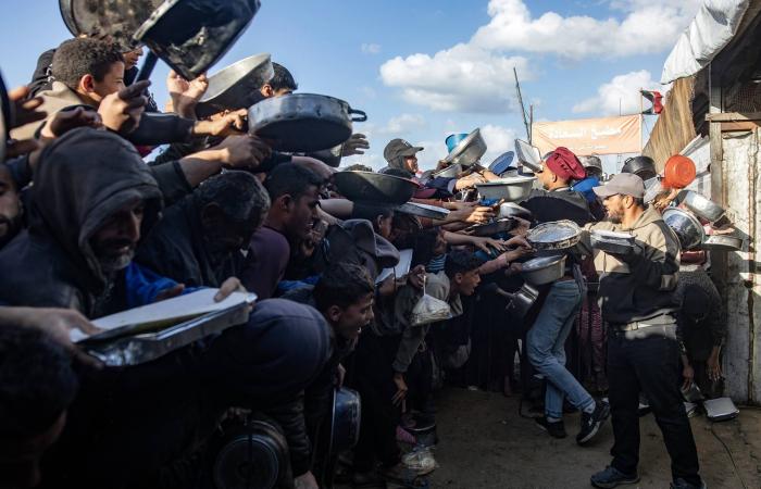 الأميركيون
      يتعاطفون
      أكثر
      مع
      الفلسطينيين
      من
      الإسرائيليين