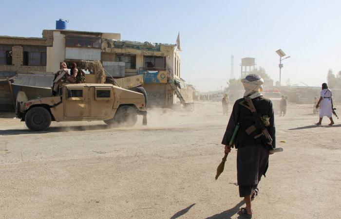 باكستان
      وأفغانستان
      تتبادلان
      القصف...
      ودعوات
      للتهدئة