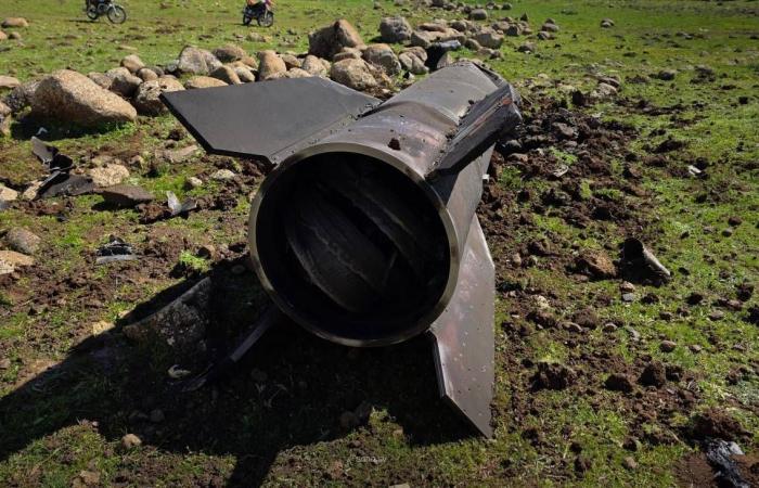 الجيش
      الأردني:
      دفاعاتنا
      اعترضت
      13
      صاروخاً
      باليستياً
      بنجاح