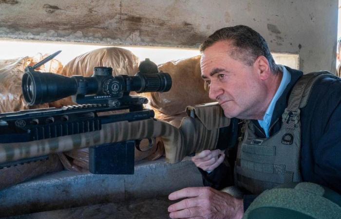 ملك
      الأردن
      يؤكد
      اتخاذ
      الخطوات
      الضرورية
      لحماية
      سيادة
      البلاد