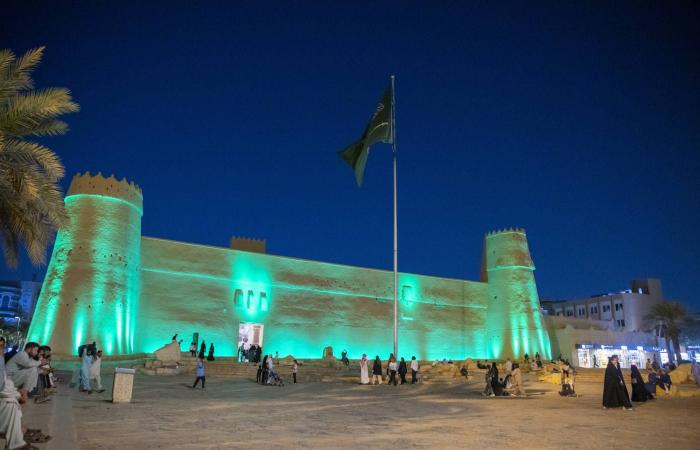 السعودية
      تعيش
      حياة
      طبيعية
      بعد
      الاعتداء
      الإيراني