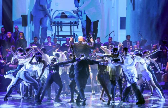 «العرض
      الكبير»
      يجوب
      العالم
      موسيقى
      ورقصاً
      في
      «كازينو
      لبنان»