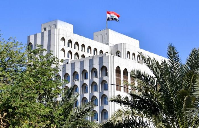 العراق يمدد إغلاق أجوائه 24 ساعة إضافية