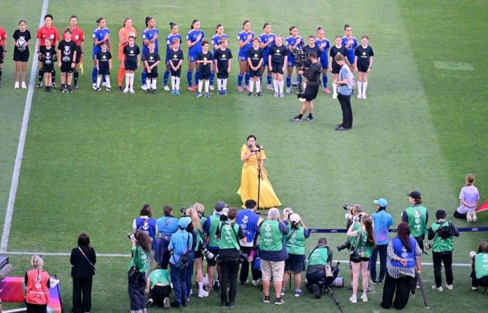 كأس
      آسيا
      للسيدات
      بأستراليا
      تنطلق
      برقم
      قياسي
      جماهيرياً