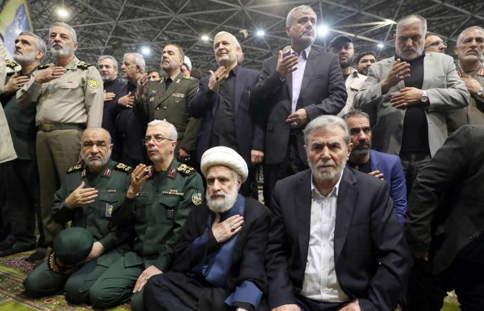 ردّاً
      على
      مقتل
      خامنئي:
      «حزب
      الله»
      يعبئ
      شعبياً
      ويتريّث
      ميدانياً