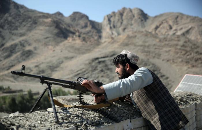 اشتباكات
      دامية
      بين
      باكستان
      وأفغانستان