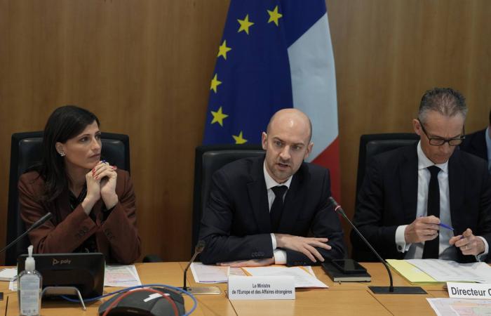 أوروبا
      تقترب
      من
      التدخل
      في
      الحرب
      من
      باب
      المصالح
      والدفاع
      عن
      الحلفاء