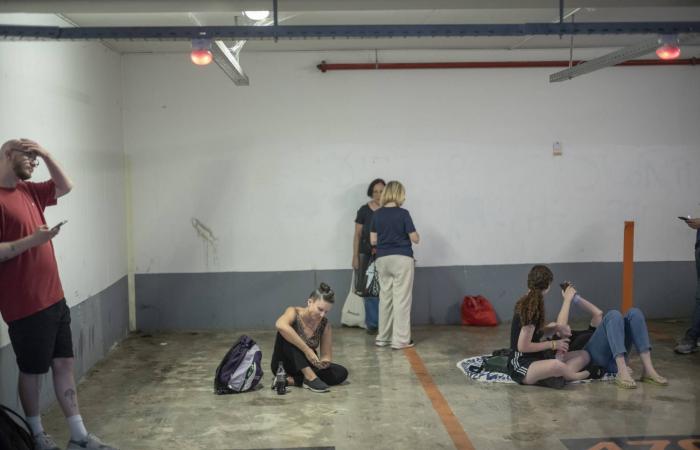 الملاجئ
      في
      إسرائيل
      تفتح
      باباً
      لاتهامات
      العنصرية
      والإهمال