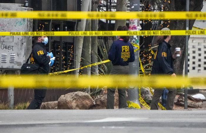 أميركا
      تحث
      رعاياها
      على
      مغادرة
      أكثر
      من
      12
      دولة
      في
      الشرق
      الأوسط