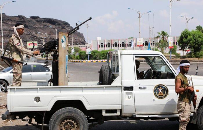 إسقاط
      مُسيرات
      فوق
      مطار
      أربيل
      بشمال
      العراق
      حيث
      تتمركز
      قوات
      أميركية