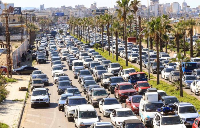 أهالي
      الجنوب
      في
      رحلة
      نزوح
      جديدة:
      قلق
      وخوف
      ورفض
      للحرب