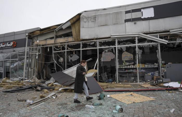 أوكرانيا:
      سنساعد
      في
      إسقاط
      مسيرات
      إيران
      إذا
      توسط
      الشركاء
      في
      حربنا
      مع
      روسيا