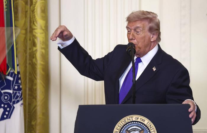 إسرائيل
      تجرّب
      «مدفع
      ليزر»
      حديثاً
      في
      إسقاط
      الصواريخ
      والمسيّرات