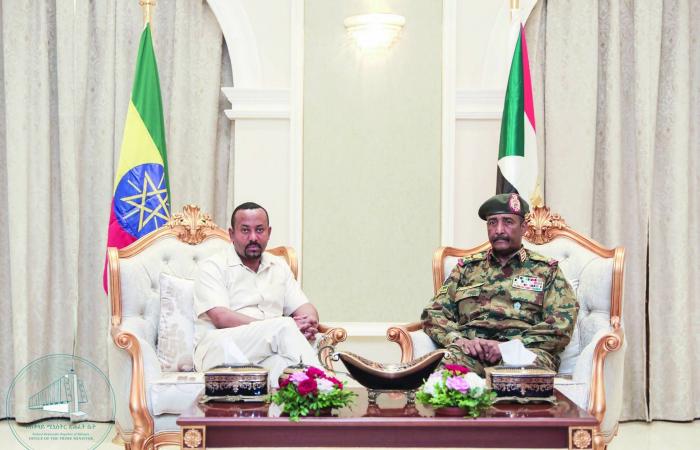 التوتر
      السوداني
      -
      الإثيوبي
      إلى
      الواجهة
      وجبهة
      النيل
      الأزرق
      تشتعل