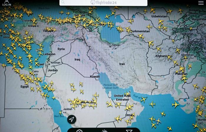 شلل
      جوي
      واسع
      في
      الشرق
      الأوسط
      مع
      بدء
      إجلاء
      آلاف
      العالقين