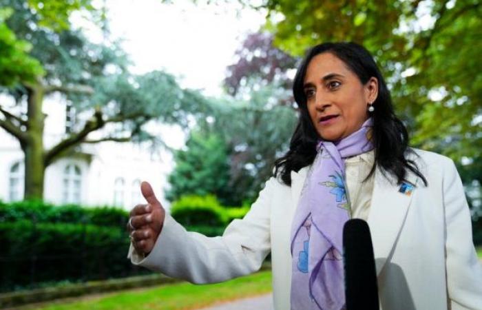 كندا
      تطلب
      استخدام
      المجال
      الجوي
      العُماني
      لإجلاء
      الكنديين
      من
      الشرق
      الأوسط