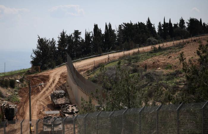 مزاعم
      إسرائيلية
      بنقل
      معدات
      عسكرية
      إلى
      تلال
      الجولان...
      ومصدر
      سوري
      ينفي