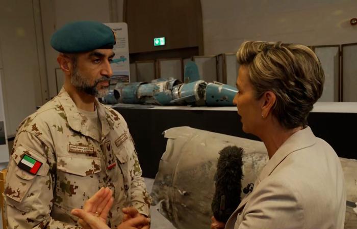 كاميرا CNN تعاين حطام صواريخ ومسيّرات إيرانية أسقطها الجيش الإماراتي