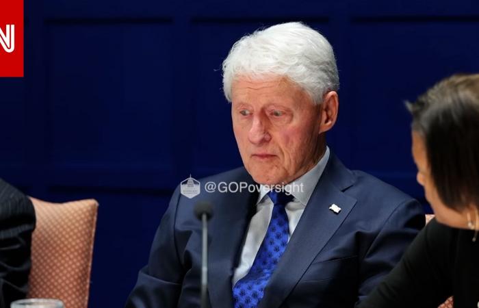 متابعة: ضمن قضية إبستين.. بيل كلينتون يرد على صور حوض الاستحمام الساخن