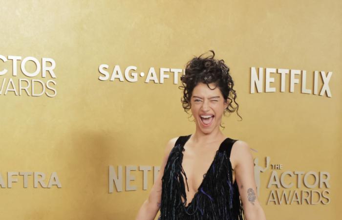 إطلالات جريئة للنجمات في حفل جوائز الممثلين 2026