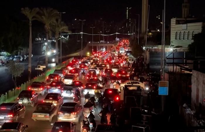 ازدحامات مرورية خانقة ببيروت مع فرار السكان بعد الغارات الإسرائيلية