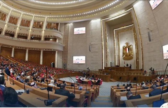 قاطنو
      «الإيجار
      القديم»
      بمصر
      يعوِّلون
      على
      القضاء
      مع
      تمسك
      الحكومة
      بالقانون