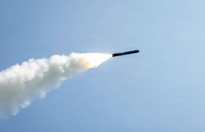 الحرب
      على
      إيران
      تتصاعد…
      واشنطن
      تعلن
      السيطرة
      الجوية