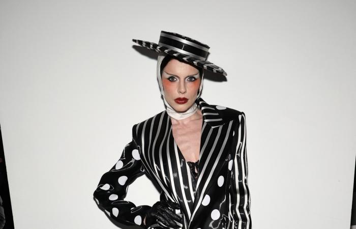 جاستن بيبر يكسر القواعد بصيحة نسائية مفضلة عند الأميرات