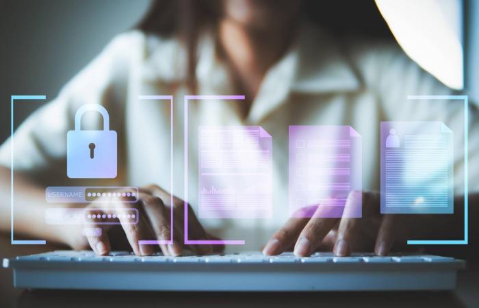 تقرير:
      نظارات
      «ميتا»
      تتجسس
      على
      مرتديها
      في
      المرحاض