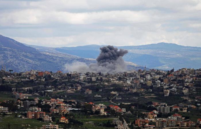 الجيش
      اللبناني
      يوقف
      27
      شخصاً
      لحيازتهم
      أسلحة
      بعد
      حظر
      أنشطة
      «حزب
      الله»
      العسكرية