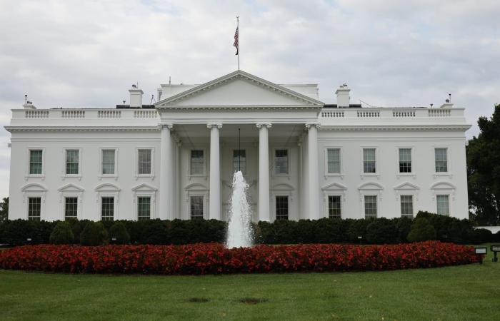 البيت الأبيض يرد على ادعاءات حول مسؤولية أمريكا عن استهداف مدرسة في إيران