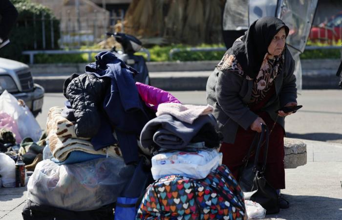 نازحو
      لبنان
      بلا
      أمل
      في
      مأوى:
      أزمة
      شقق
      وارتفاع
      أسعار
      و«تضييق»
      بلديات