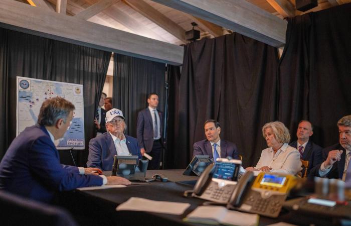 ترمب
      يحاول
      «تبريد»
      الغليان
      في
      قاعدته
      حيال
      الحرب