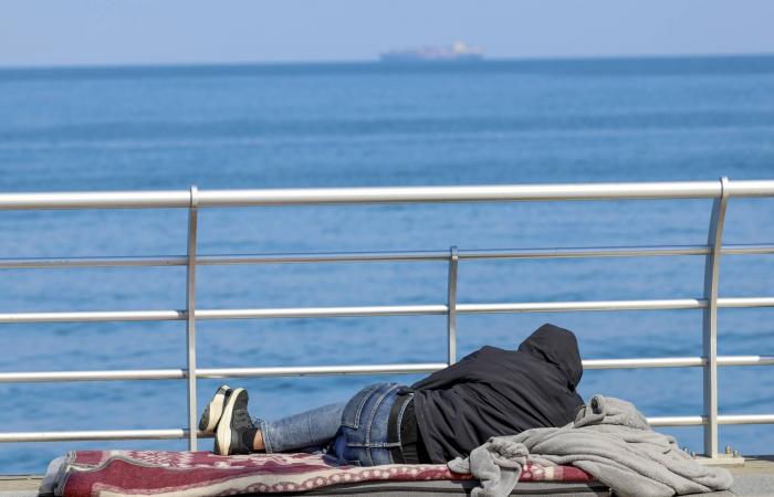 نازحو
      لبنان
      بلا
      أمل
      في
      مأوى:
      أزمة
      شقق
      وارتفاع
      أسعار
      و«تضييق»
      بلديات